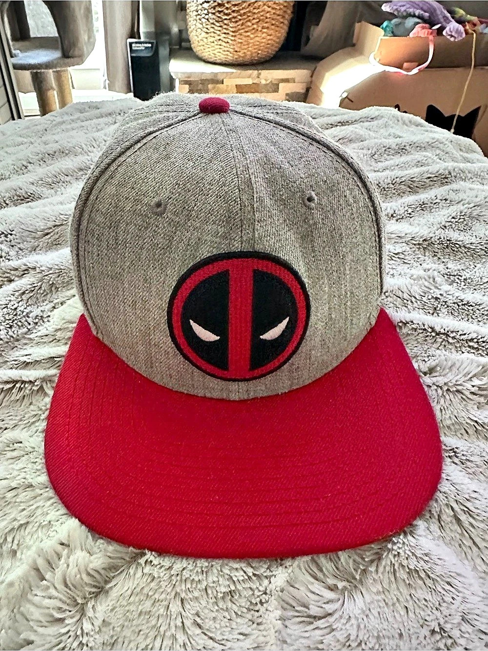 Marvel Deadpool Heather Grey and Red Snapback Hat Gray & Red Snapback Hat